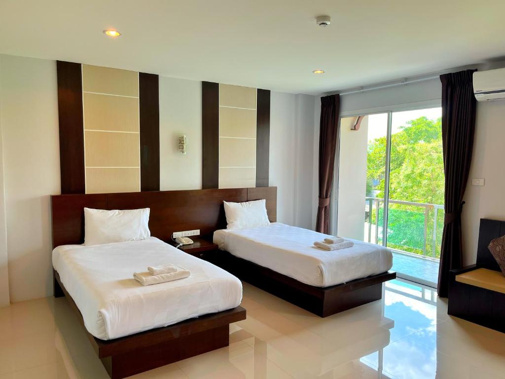 Peak Boutique City Hotel Krabi photo