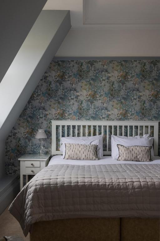 The Queens Hotel - 