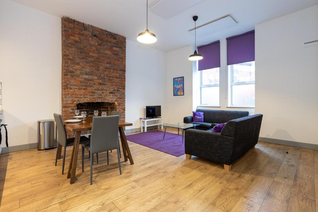 Pillo Rooms Serviced Apartments - Salford - One-Bedroom Apartment