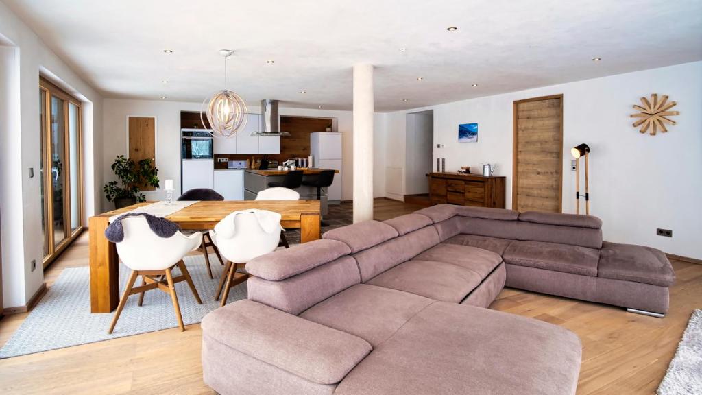 Posezení v ubytování Elchegg - Chalet & Panorama-Loft
