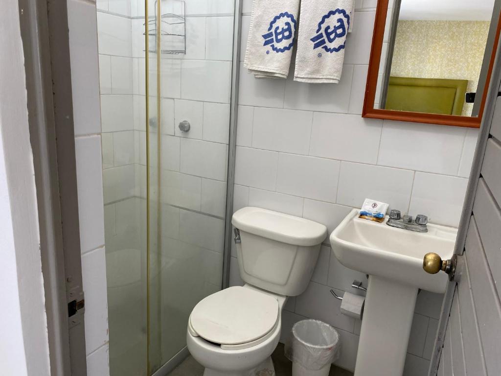 Koupelna v ubytování Hotel Suites Regina