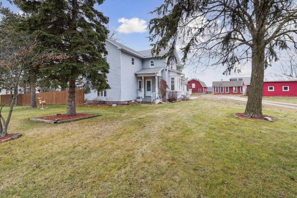 Farmhouse Near Little Bavaria, Frankenmuth (updated prices 2024)