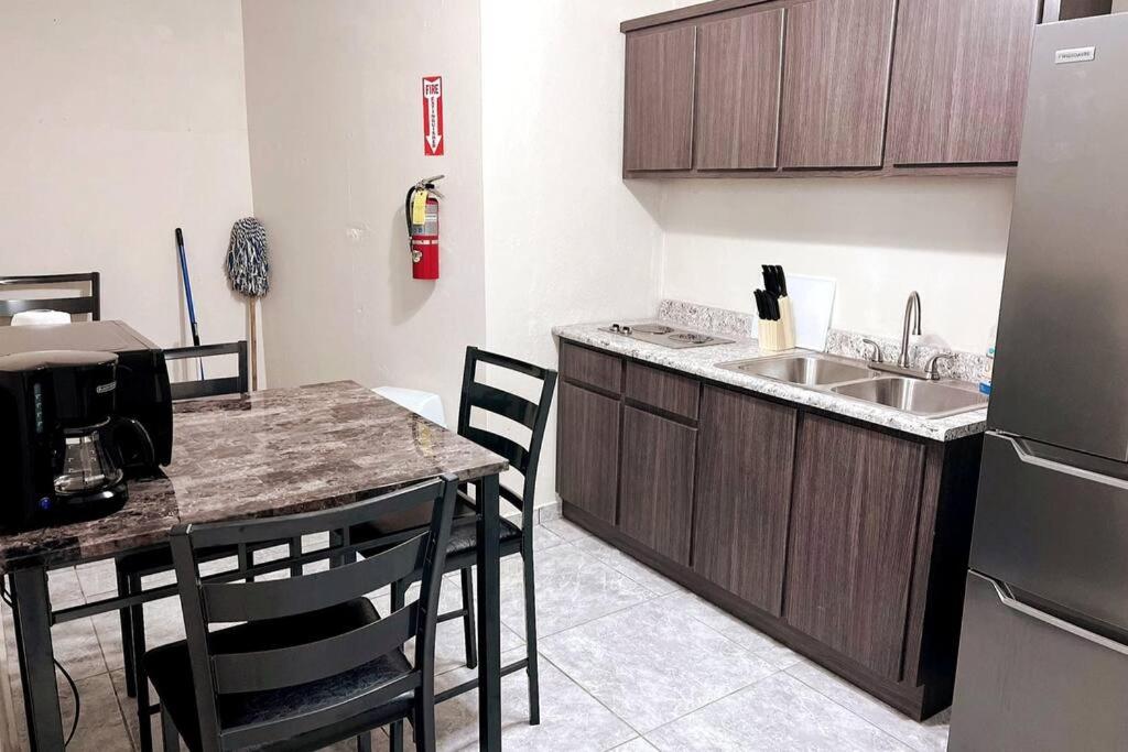 Kuchyň nebo kuchyňský kout v ubytování Orsini Beach Apartment