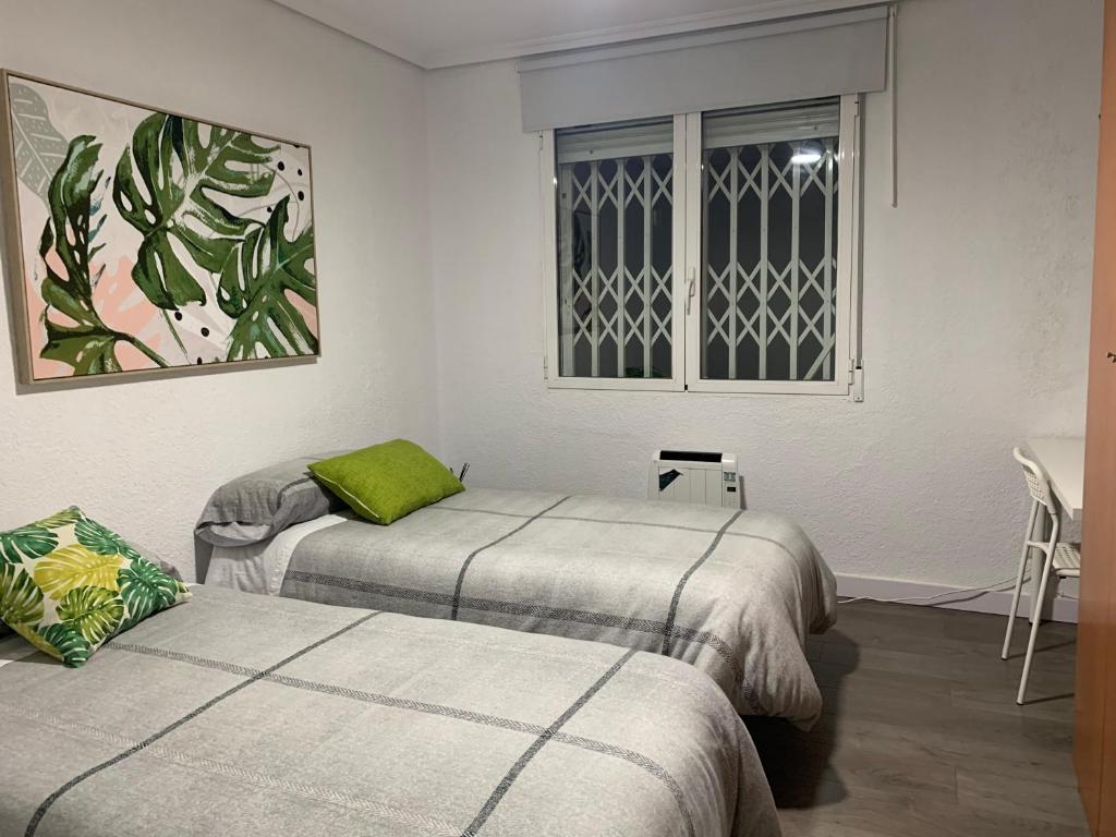 Espectacular apartamento a 100mt de la playa Las Arenas ...