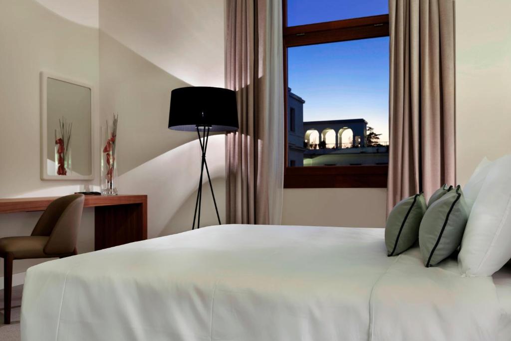 Postel nebo postele na pokoji v ubytování JW Marriott Venice Resort & Spa