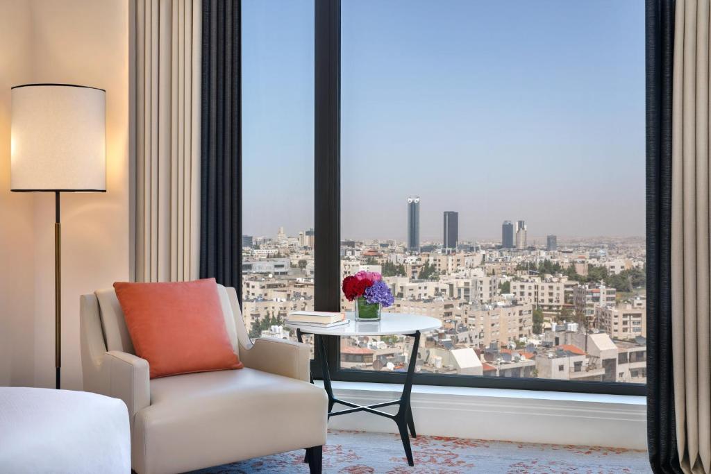 The St. Regis Amman - Grand Deluxe，客房，1国王，城市景观