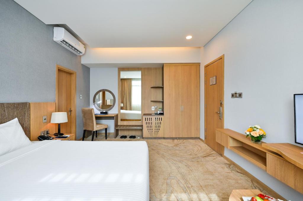 Phòng Premium Deluxe Có Giường Cỡ King Nhìn Ra Thành Phố