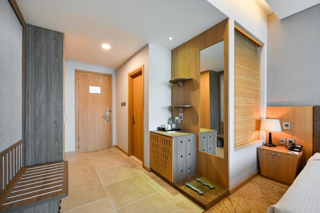 Phòng Deluxe Có Giường Cỡ King Nhìn Ra Thành Phố