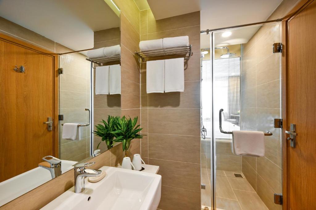 Phòng Deluxe Có Giường Cỡ King Nhìn Ra Thành Phố