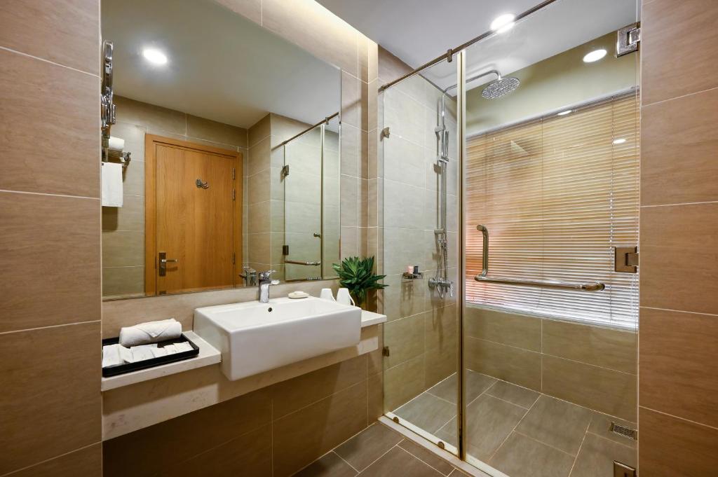 Phòng Deluxe 2 Giường Đơn Nhìn Ra Thành Phố