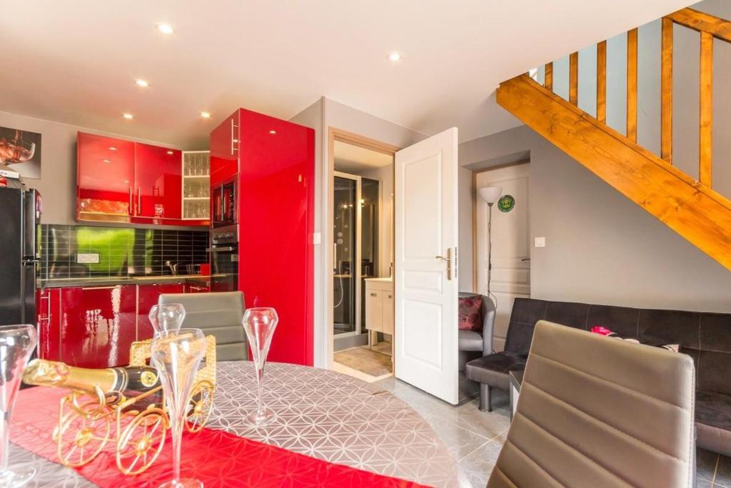 Gite Les 3 S - Twee Slaapkamers Huis