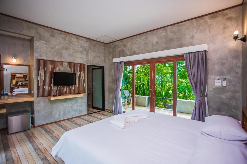 Palm Pran Resort - King Room