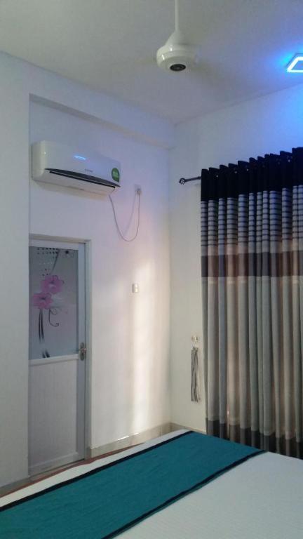 Sunhill Lake Tourist Rest - 13