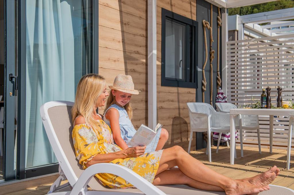 Hosté ubytování MASLINICA Oliva Camping
