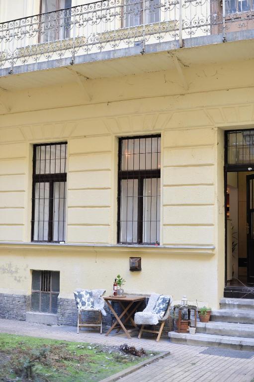 Budova, v ktorej sa apartmán nachádza