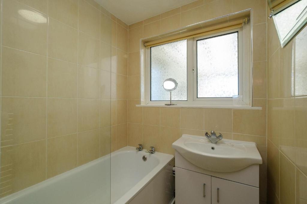 61 Fairfield Road 8