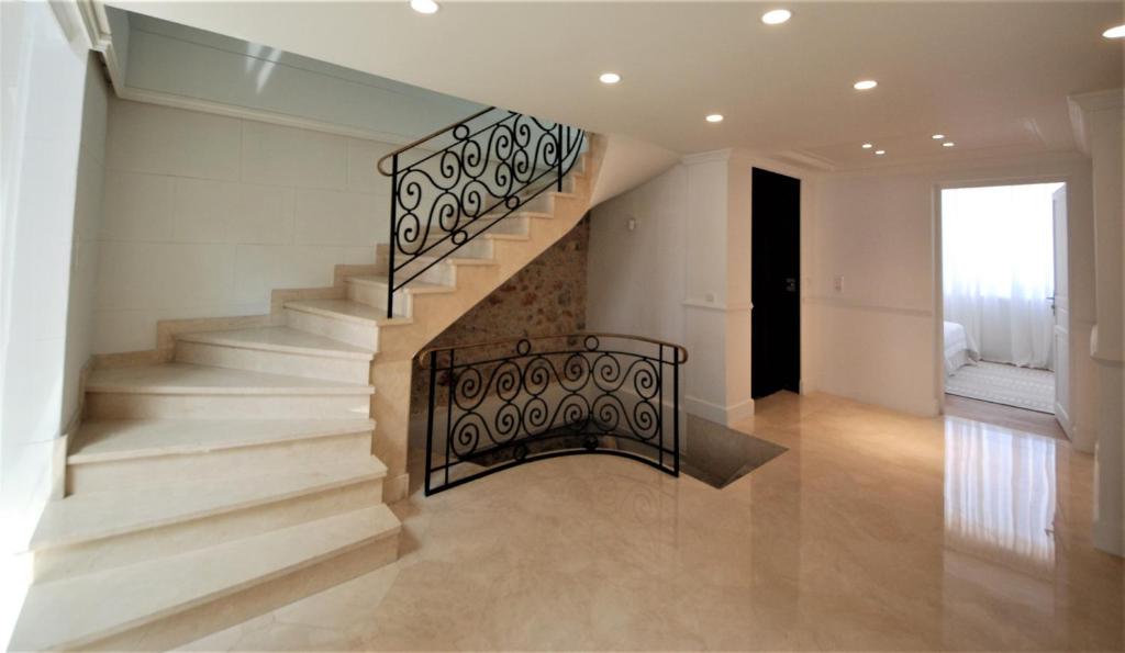 Fotografia z galérie ubytovania FOCH Bright prestigious apartment in Cannes ! v Cannes