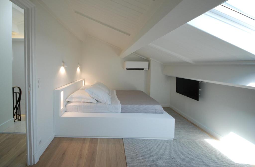 Posteľ alebo postele v izbe v ubytovaní FOCH Bright prestigious apartment in Cannes !