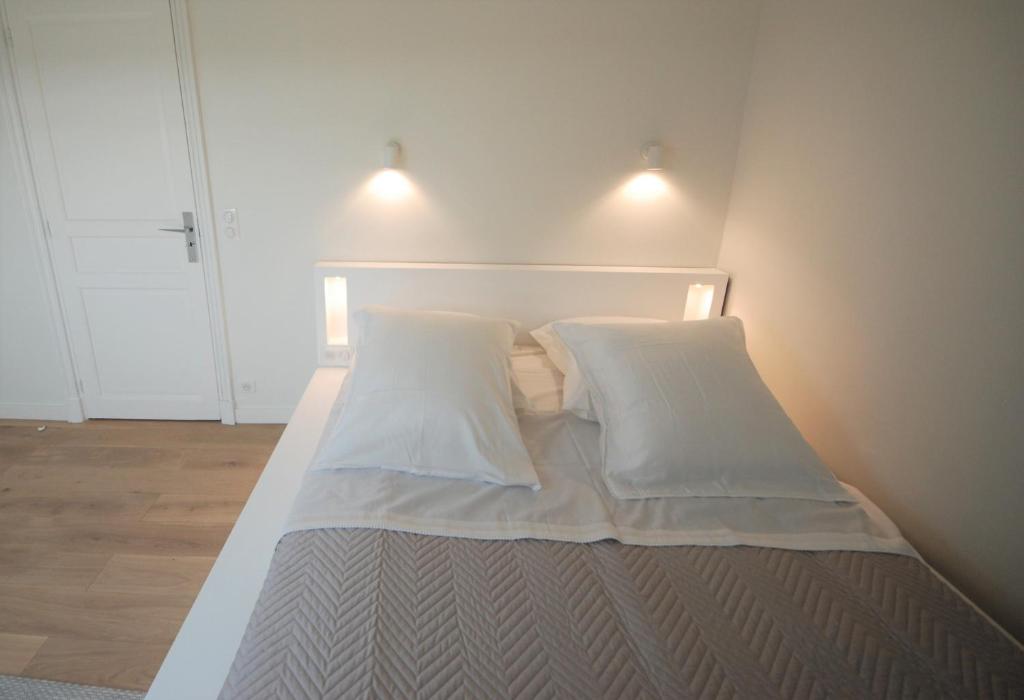 Posteľ alebo postele v izbe v ubytovaní FOCH Bright prestigious apartment in Cannes !