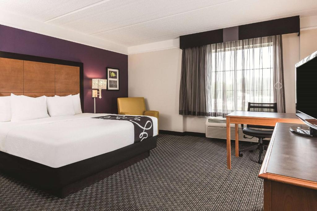 La Quinta Inn & Suites by Wyndham University Area Chapel Hill - Error