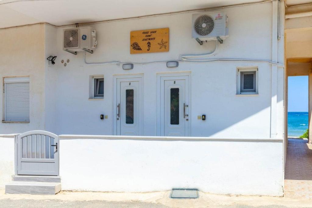 Fotografie z fotogalerie ubytování Fodele Beachfront Apts, Βy IdealStay Experience v destinaci Fodele