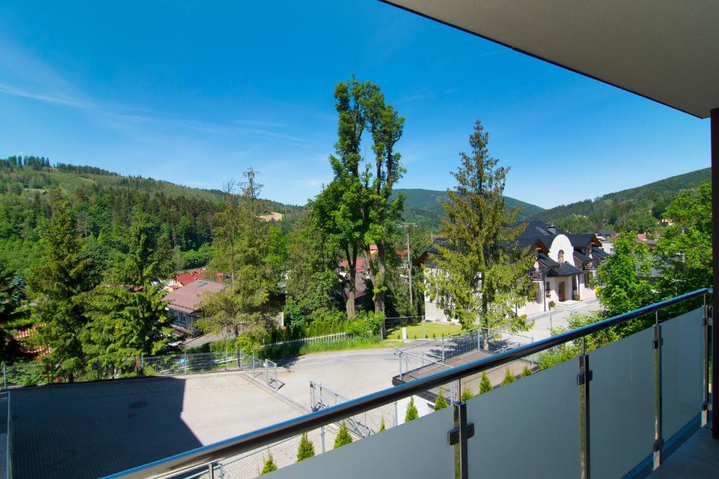 Nespecifikovaný výhled na hory nebo výhled na hory při pohledu z apartmánu