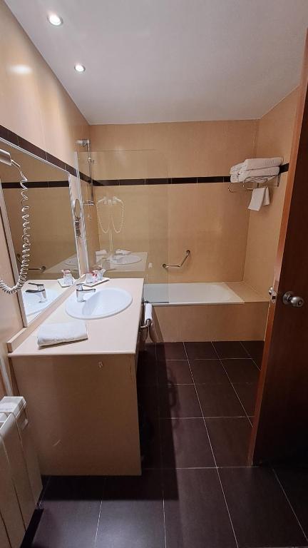 Koupelna v ubytování Hotel Suite Camarena