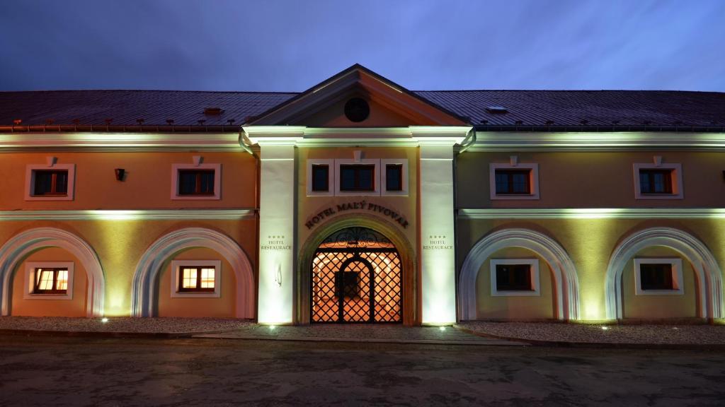 Budova, kde se hotel nachází