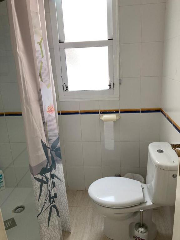 Kúpeľňa v ubytovaní PRECIOSO ADOSADO a 100 METROS DEL MAR en VERA-PLAYA!