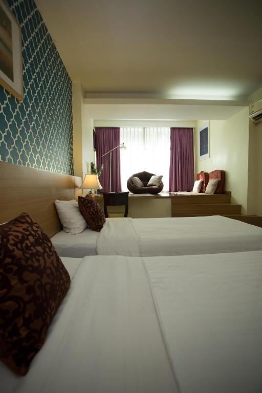 P2 Boutique - Resim 26