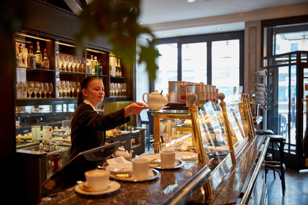 Hotel Schweizerhof Zürich - Resim 21