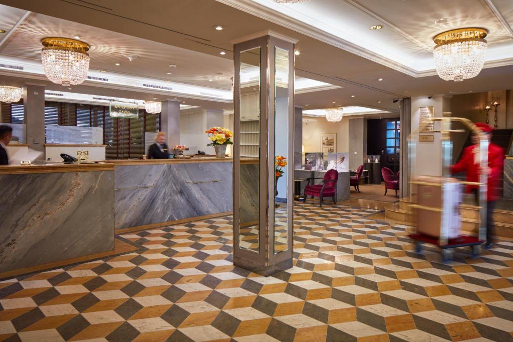 Hotel Schweizerhof Zürich - Resim 7