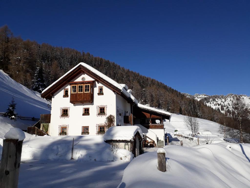 Tendershof Reschen trong mùa đông