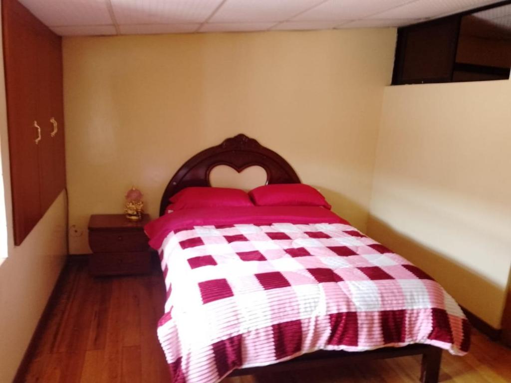 Postel nebo postele na pokoji v ubytování Hostal Mediodía MATRIZ