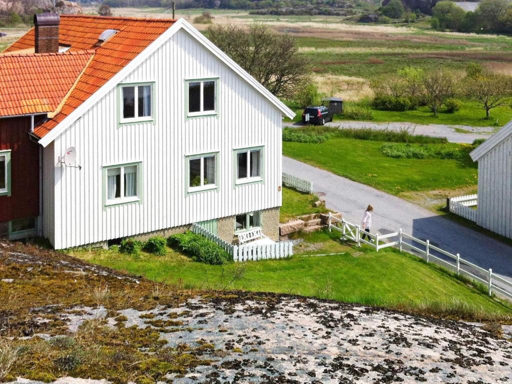 an aerial view of a white house at Holiday home in Hamburgsund 2 in Gerlesborg