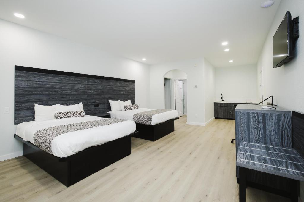 Sapphire Inn & Suites - 带小厨房的双人间