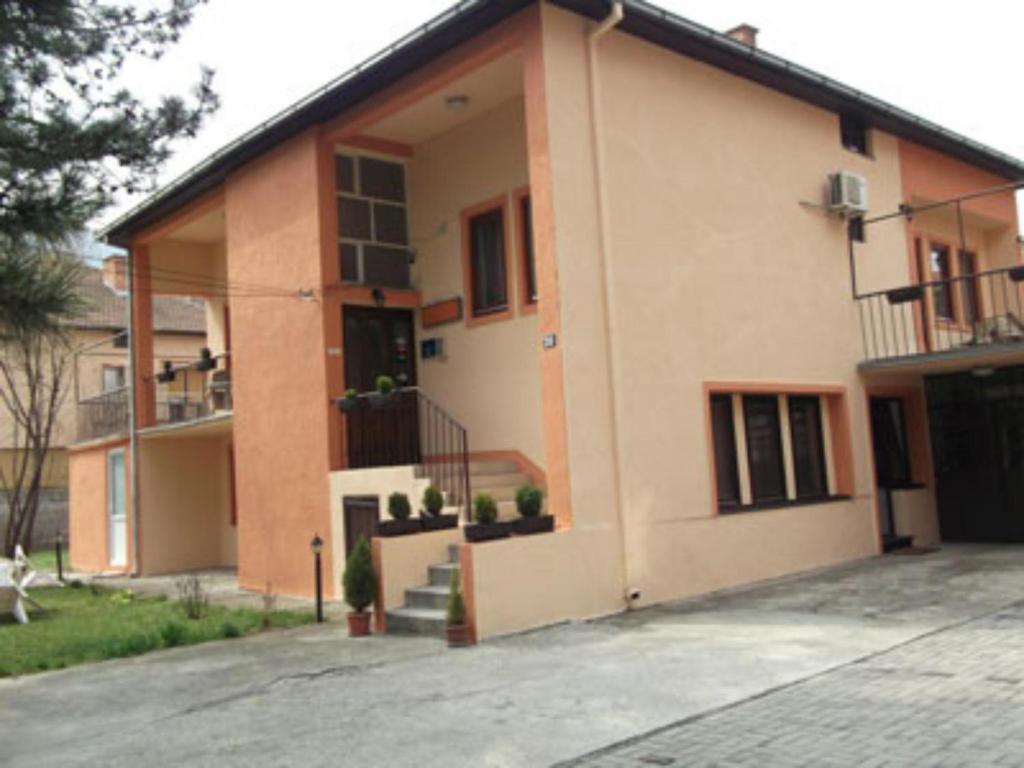 Budova, kde se hotel nachází