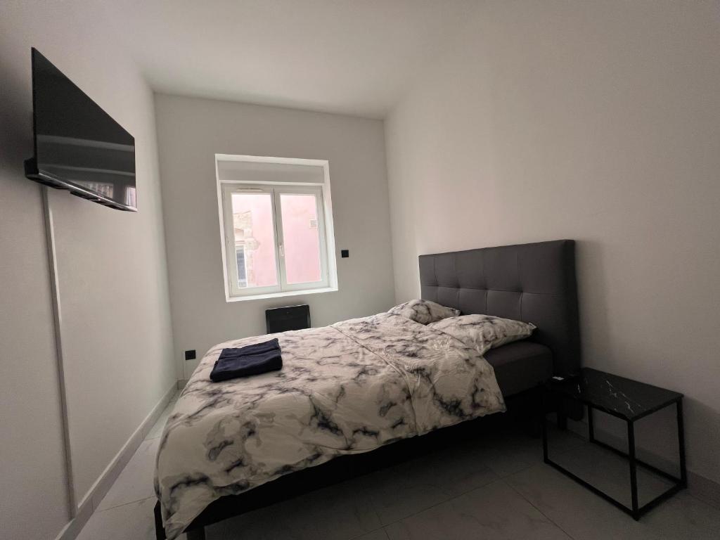 Fotografia z galérie ubytovania Bel appartement T3 centre Nimes v destinácii Nîmes