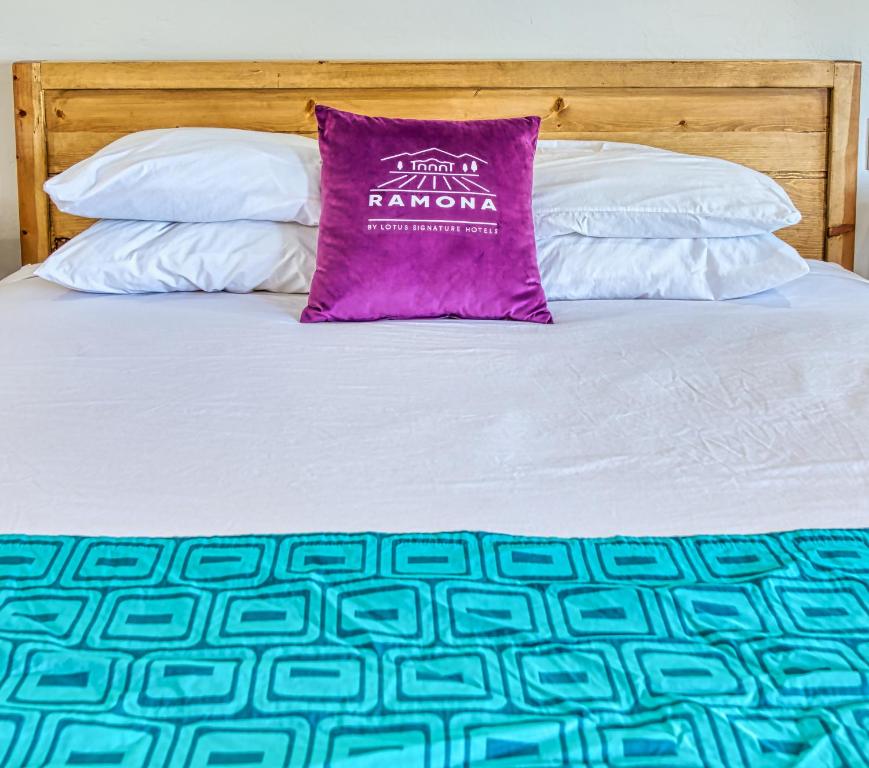 Ramona Valley Inn - Ramona - Double Room With Pool View