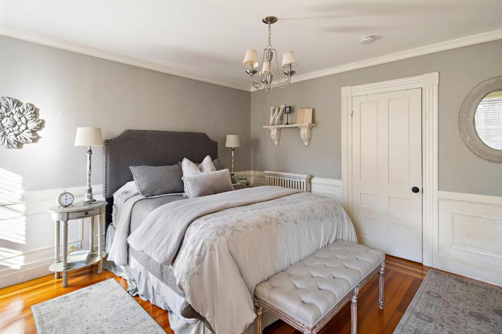 The Watson Boutique Bed and Breakfast - Deluxe Queen Suite