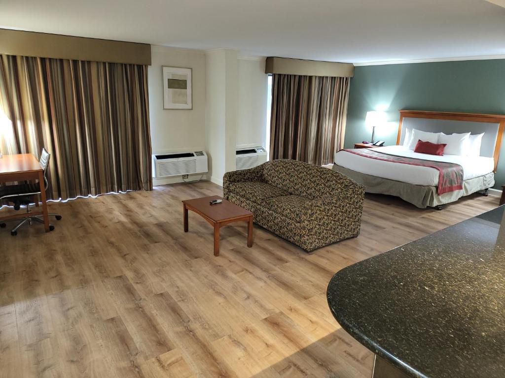 Ramada by Wyndham Houston Intercontinental Airport East - Error