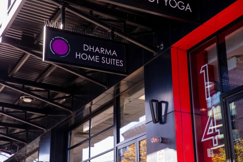 Certifikát, hodnocení, plakát nebo jiný dokument vystavený v ubytování Dharma Home Suites Hoboken