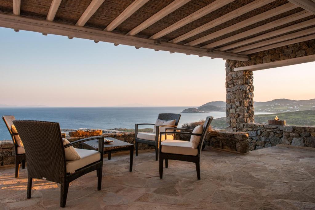 Elegant Seaside Villa, great views, infinity pool, Lia, Mykonos Mykonos photo 2