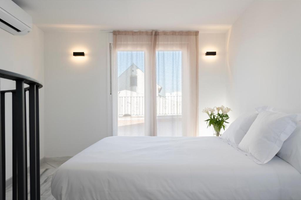 Magno Apartments San Gil - Shared Jacuzzi, Sevilla ...