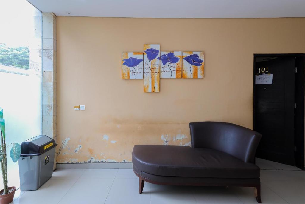 Posezení v ubytování Urbanview Hotel WG Jimbaran Bali
