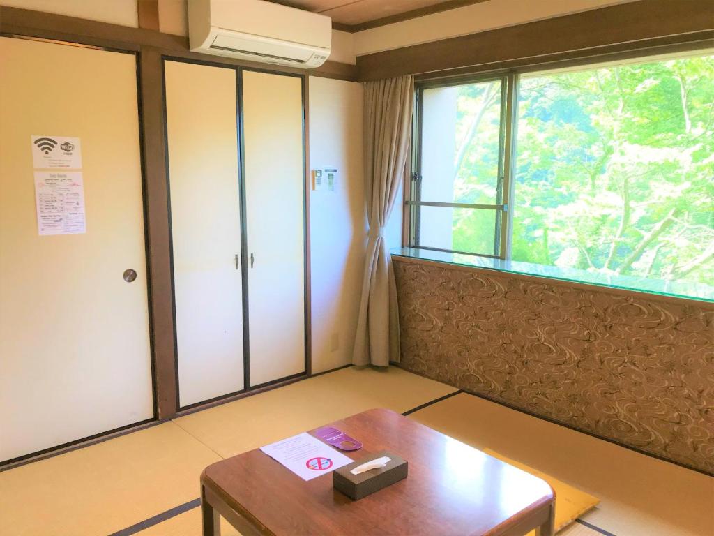 箱根町にある敷地内に源泉を持つホステル ケイズハウス箱根 – 箱根湯本温泉のギャラリーの写真