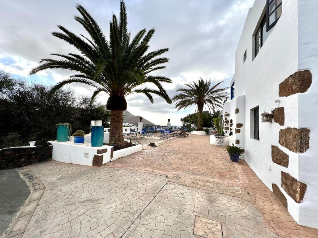 Fotografia z galérie ubytovania Junior Suite /BB, Wifi, piscina y terraza con vista en Yaiza v destinácii Yaiza