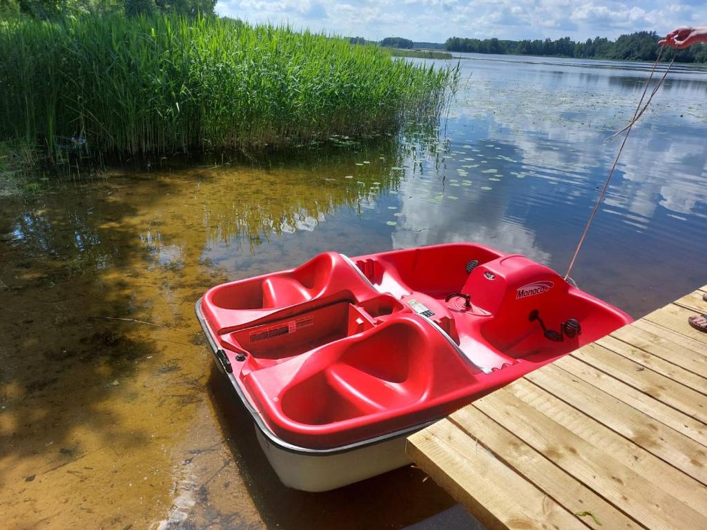 Výhled na řeku, která protéká v blízkosti hostelu