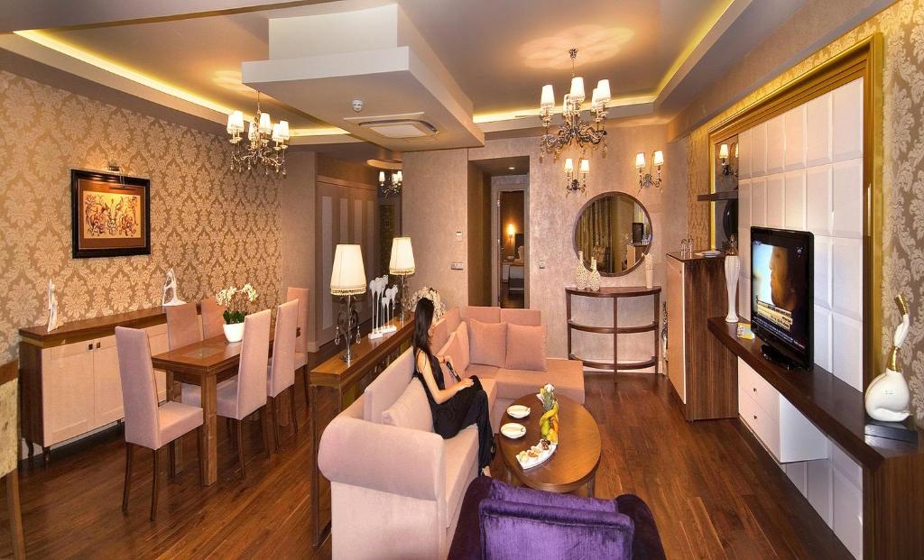 Royal Holiday Palace - Rey Suite