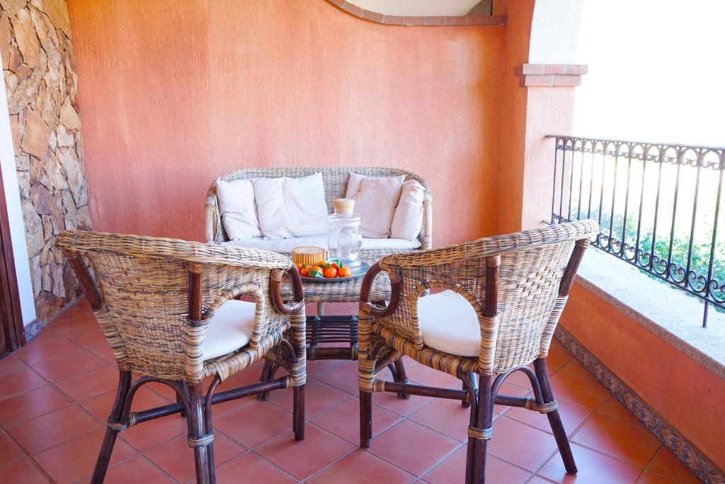 A balcony or terrace at Mereu Central Apartment